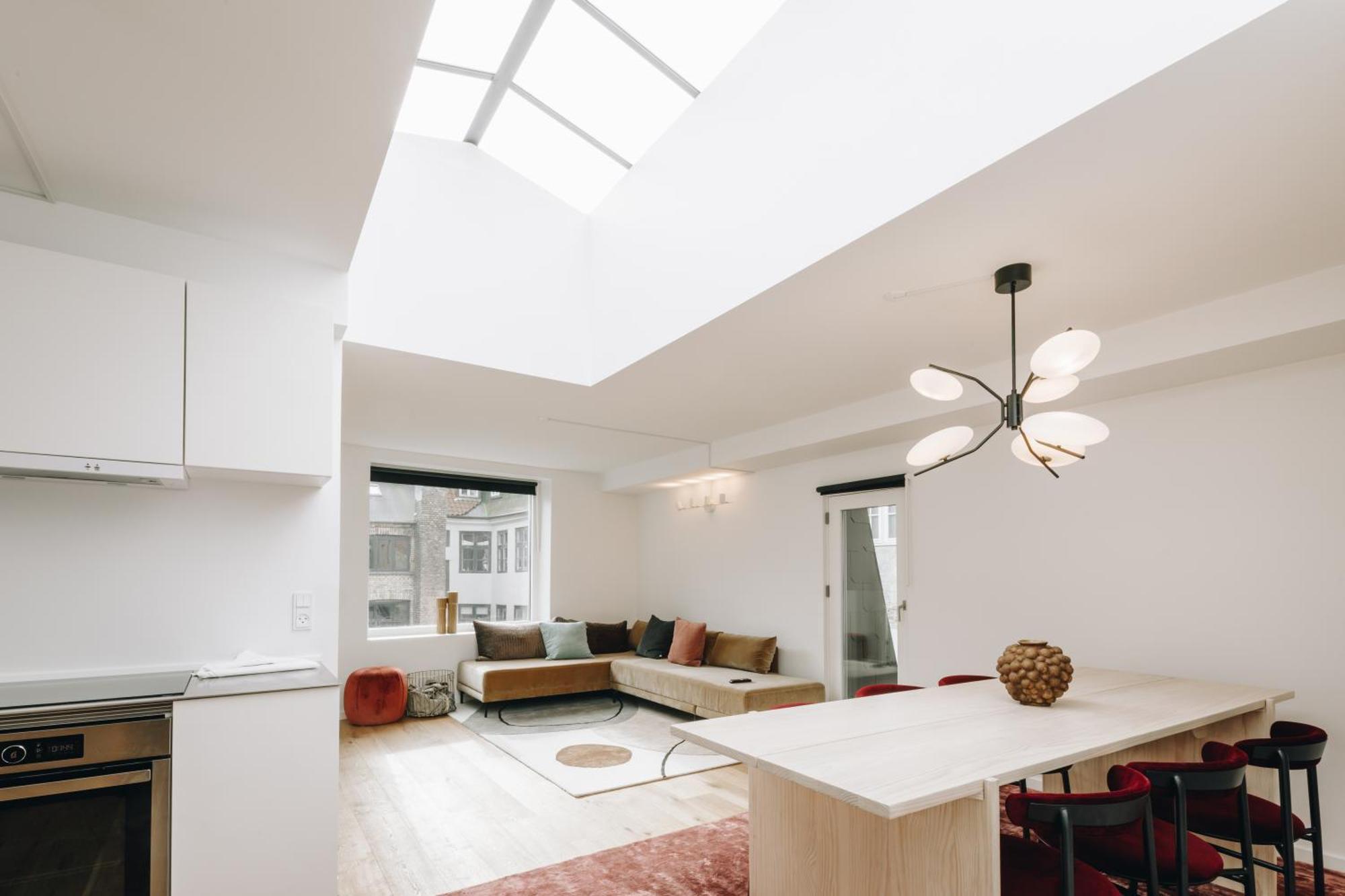 Beautiful Apartments On Stroget In Copenhagen City Center Стая снимка